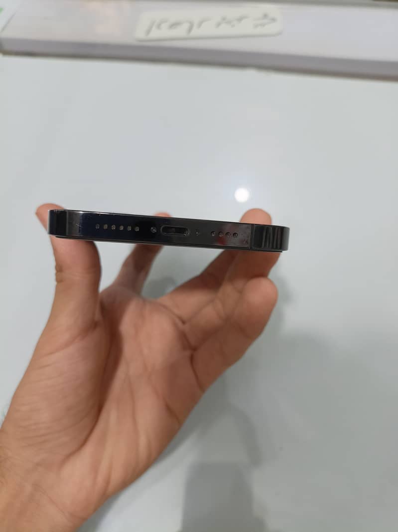 Apple iPhone 14 Pro Max 2
