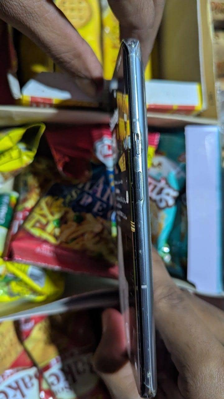 One Plus 9 Pro 6