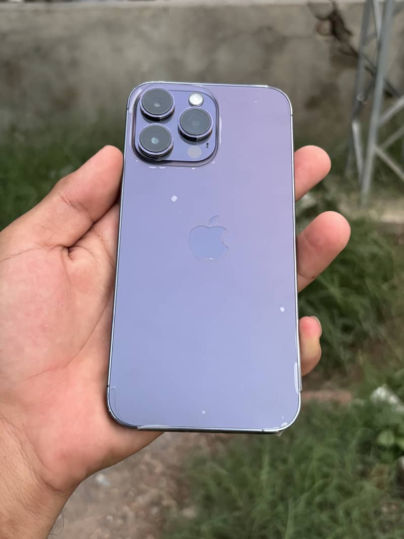 iPhone 14 Pro Max 2