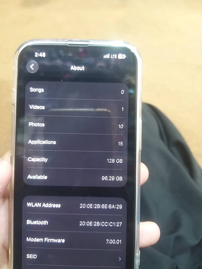Apple iPhone 13 5