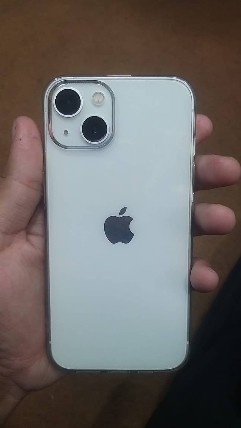 Apple iPhone 13 6