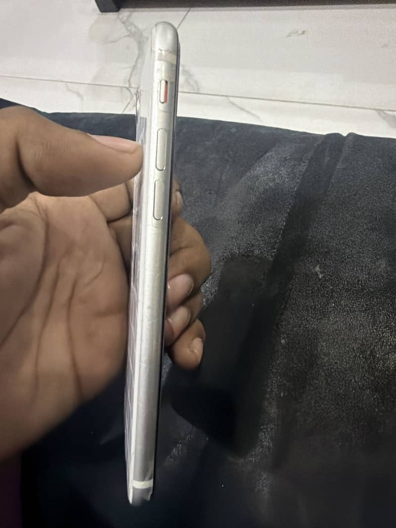 Apple iPhone SE 3