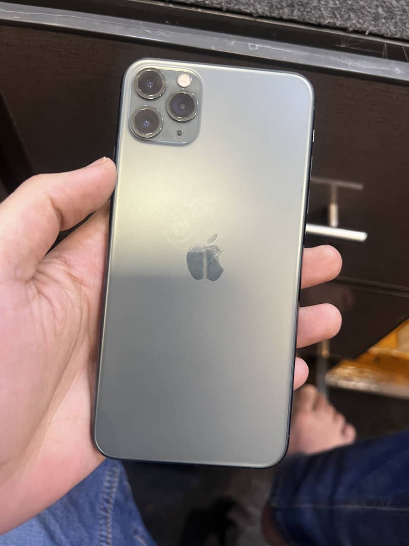 Apple iPhone 11 Pro Max 0