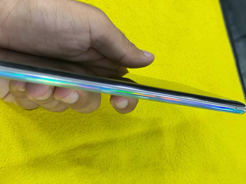 Samsung Mobile Note 10 Plus 2