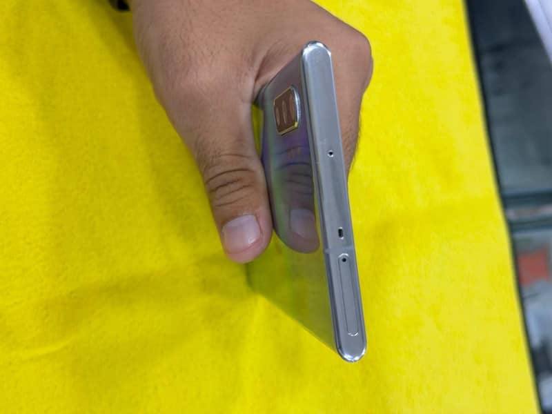 Samsung Mobile Note 10 Plus 3