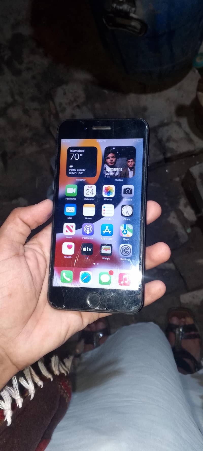 urgent Apple iPhone 7 Plus 0