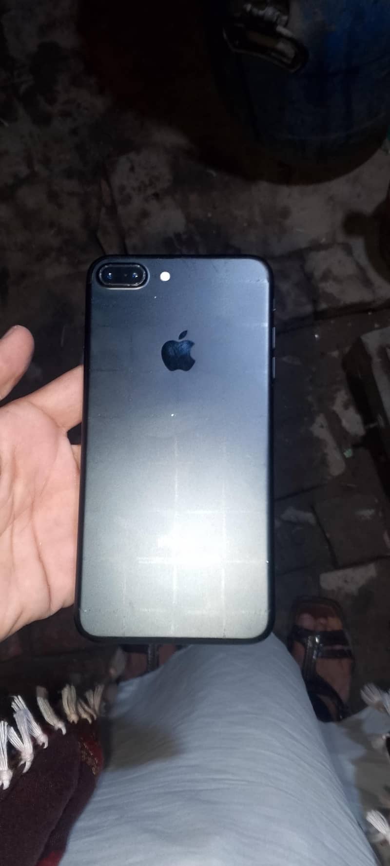 urgent Apple iPhone 7 Plus 3