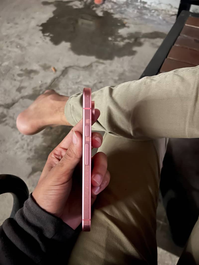 Google Pixel 9 4
