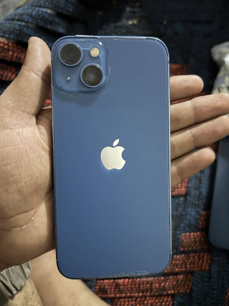 Apple iPhone 13 0