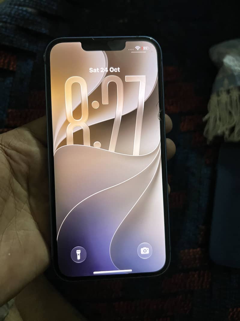 Apple iPhone 13 3