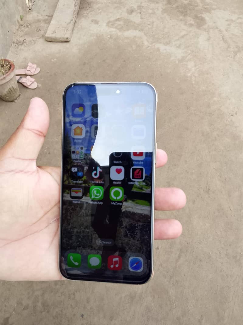 Apple iPhone 15 Pro Max 0