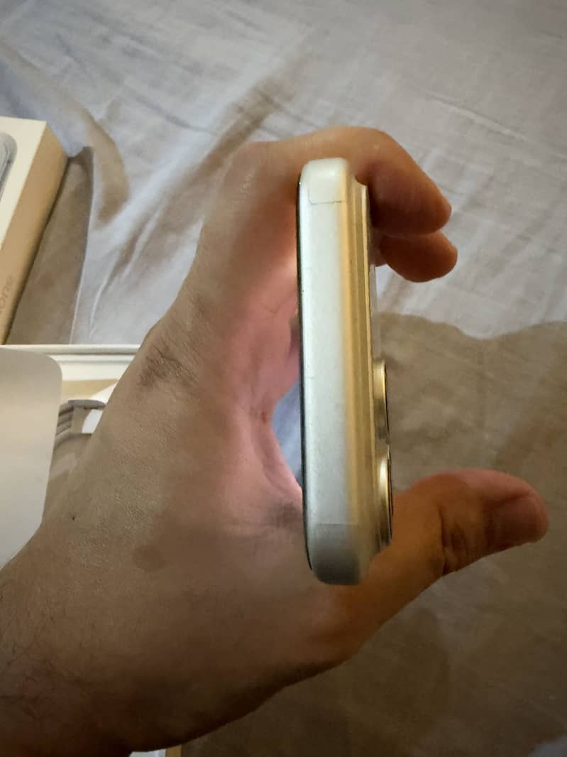 Apple iPhone 17 Pro Max 2