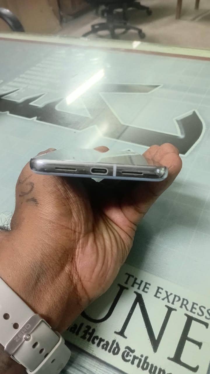 Google Pixel 8 Pro 2