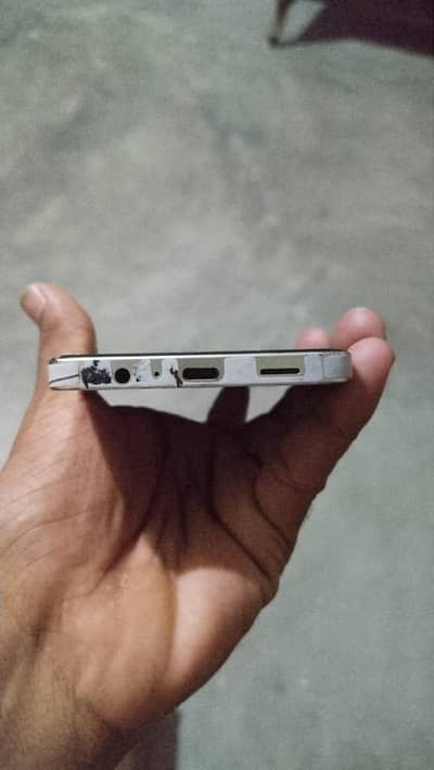 Samsung Mobile A06