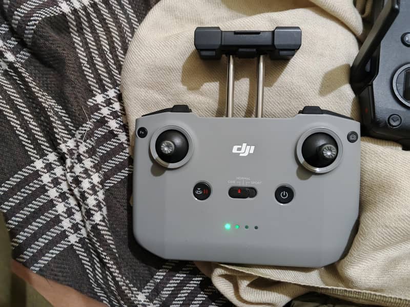 DJI drone remote 3