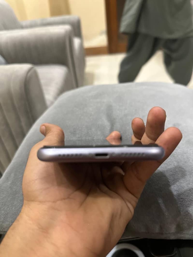 Apple iPhone 11 2