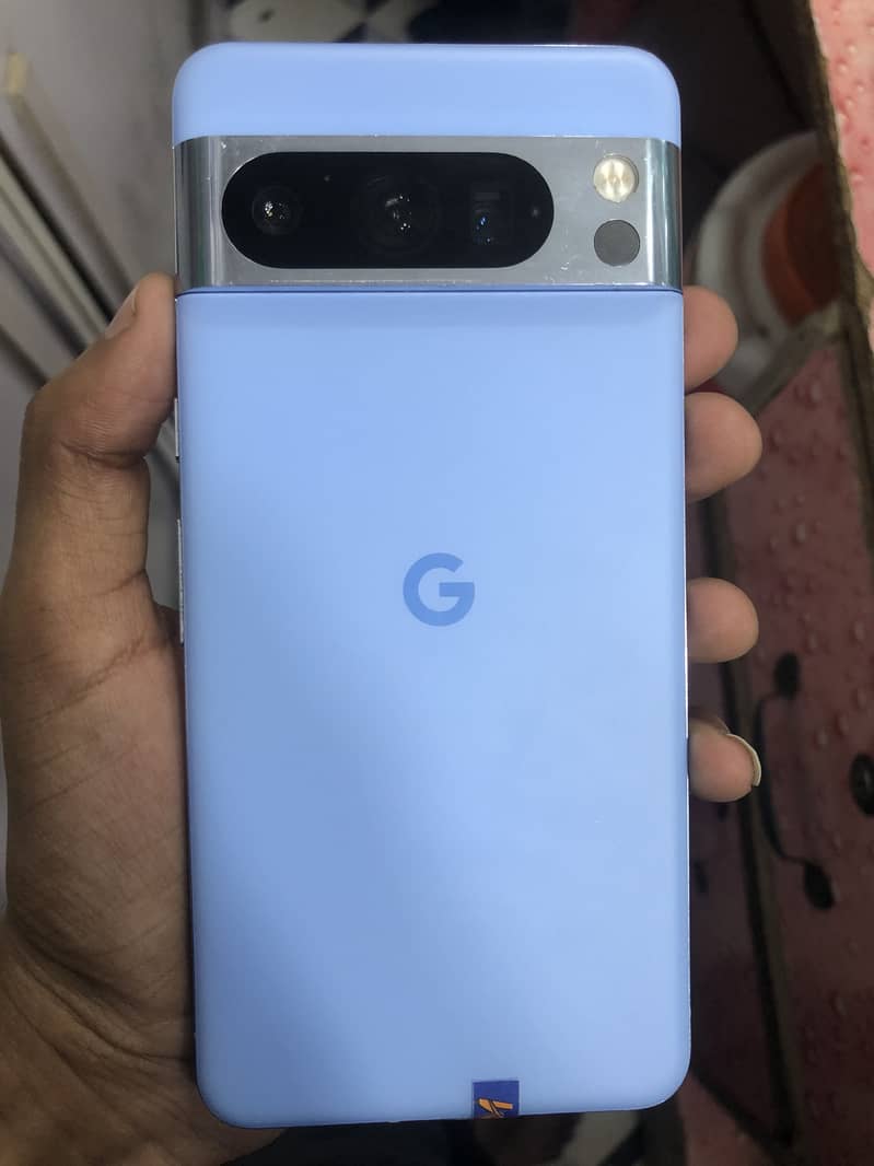 Google pixel 8 pro 1