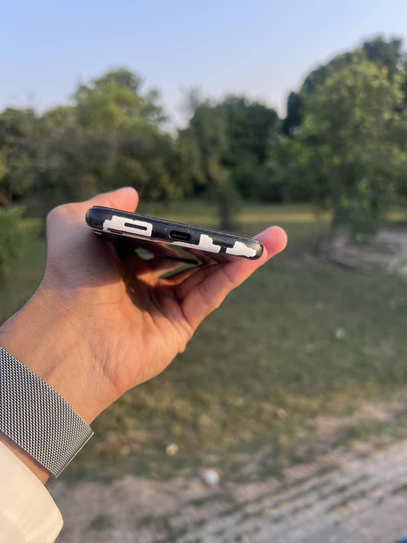Mobile 1