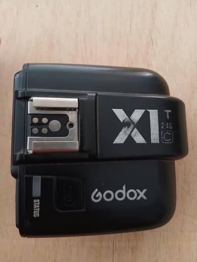 Godox X1T-C Wireless Flash Trigger for Canon – Good Condition