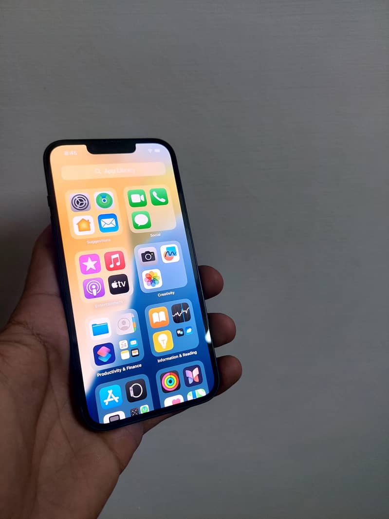 Apple iPhone 14 5