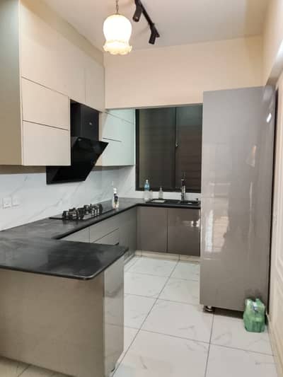Spacious Prime Location 1700 Square Feet Flat Available For rent In Gulistan-e-Jauhar - Block 3-A