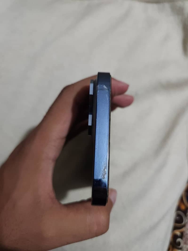 Apple iPhone 13 Pro Max 7