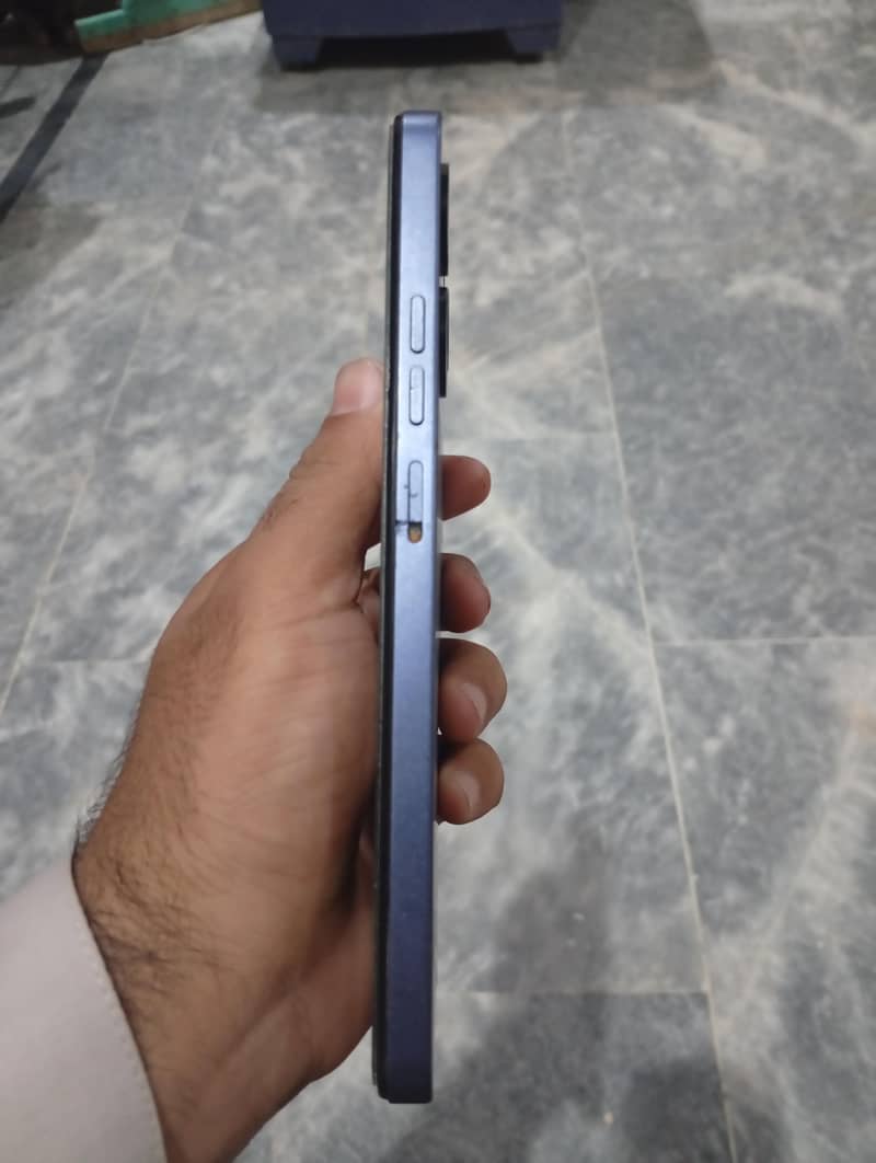 Tecno spark 10 pro 4