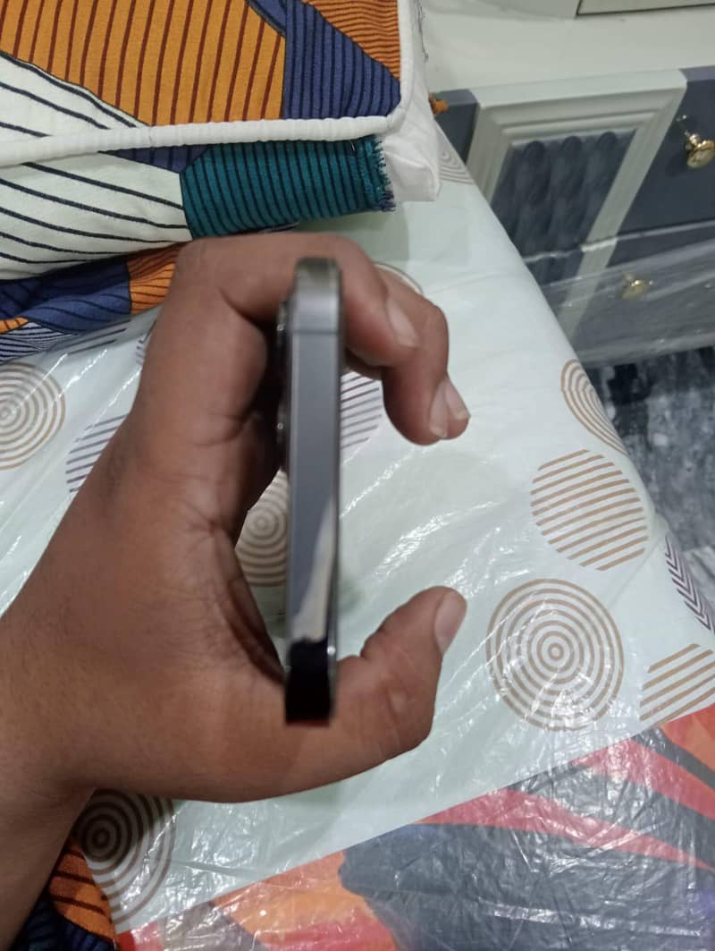 Apple iPhone 12 Pro Max 3