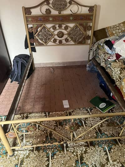 Used bed without mattress