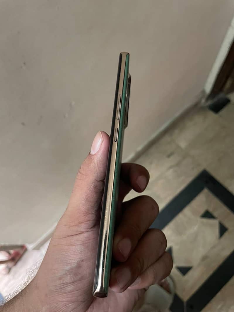 Tecno Spark 20 Pro Plus 9