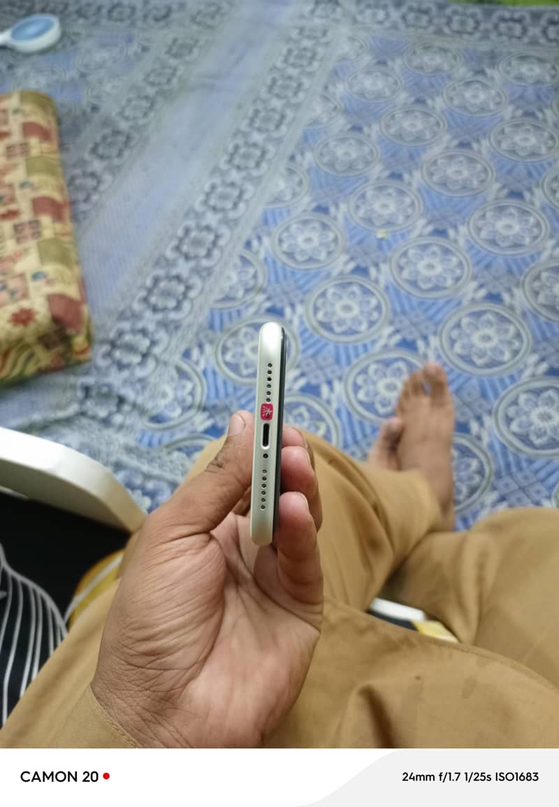 Apple iPhone 11 1