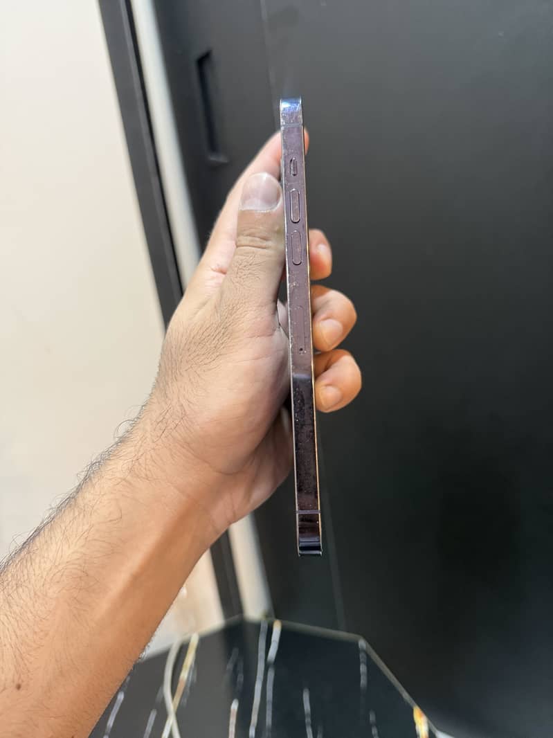 Apple iPhone 14 Pro Max 8
