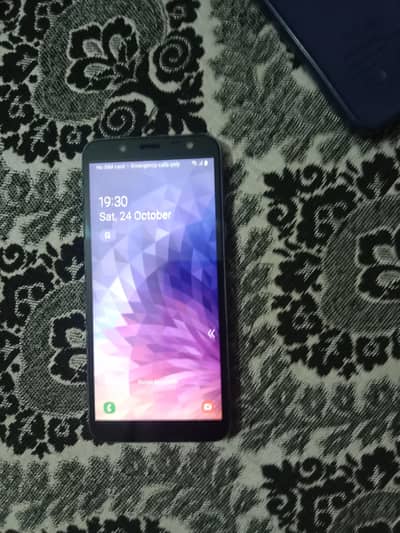 Samsung Mobile J6