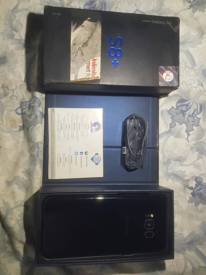 Samsung Mobile S8 Plus 1