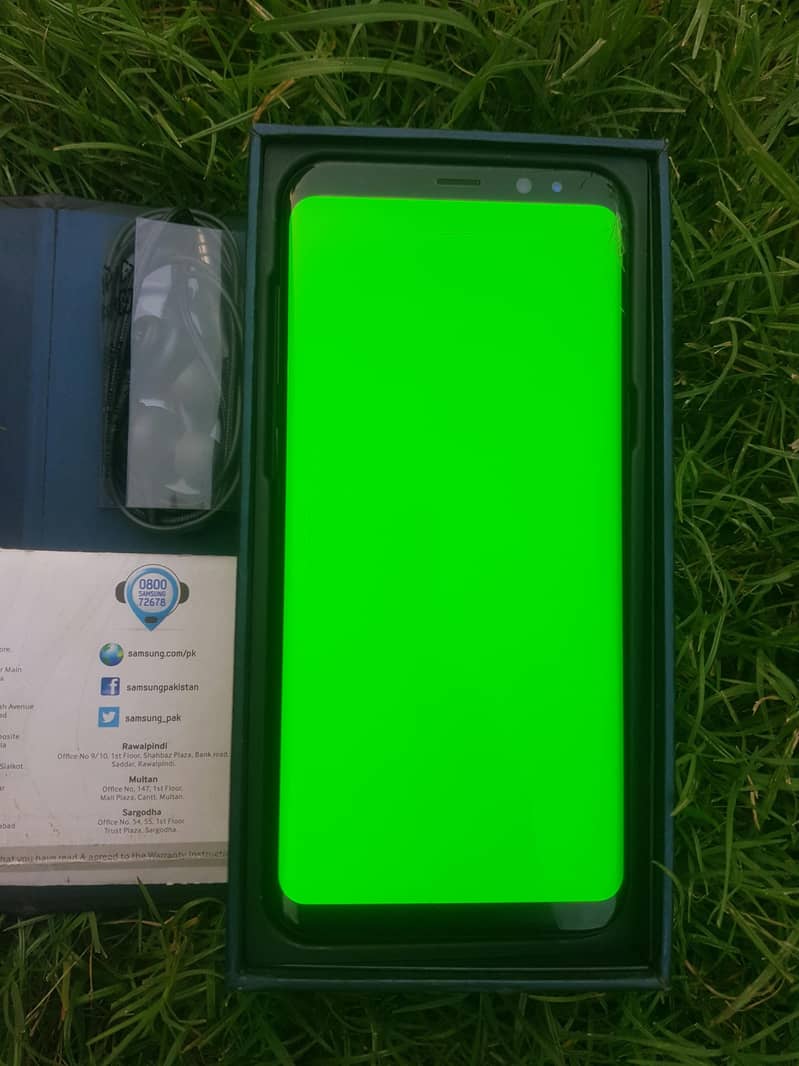 Samsung Mobile S8 Plus 12