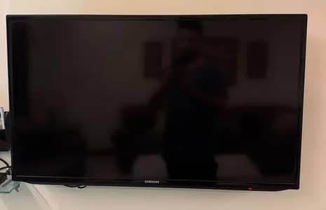ECOSTAR 42INCHES LED