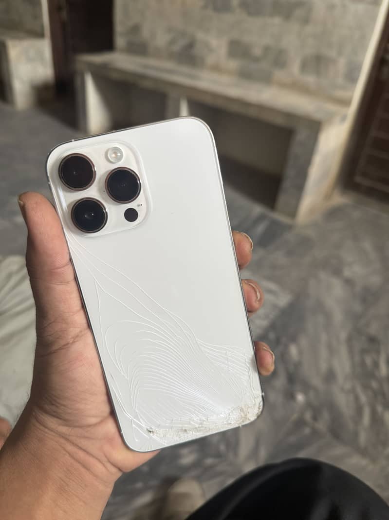 Apple iPhone 14 Pro Max 0