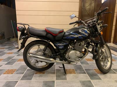 Suzuki GS 150 2019