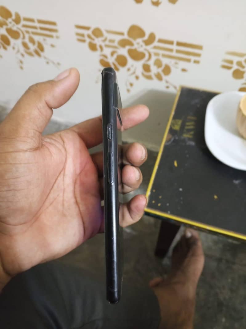 Google Pixel 6a 5