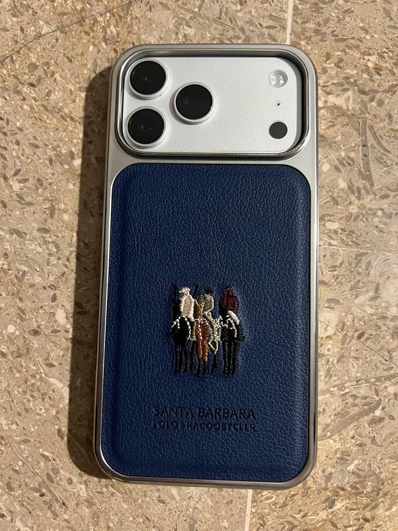 Apple iPhone 17 Pro Max 0