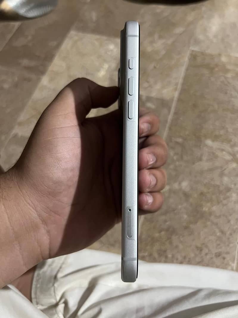 Apple iPhone 17 Pro Max 7