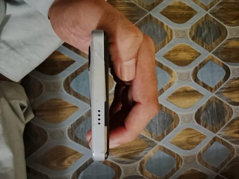 Tecno Spark 20C 4