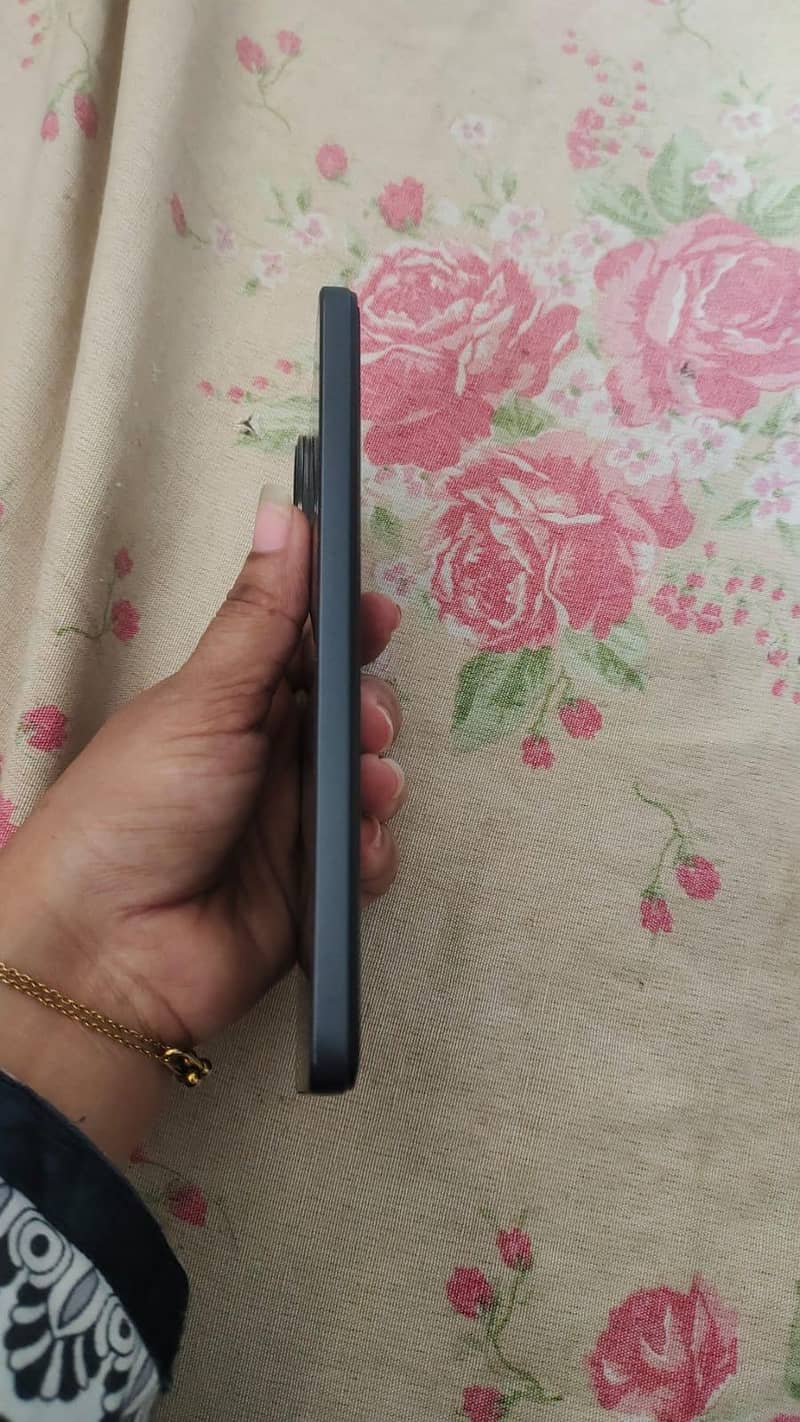 Vivo V60 2