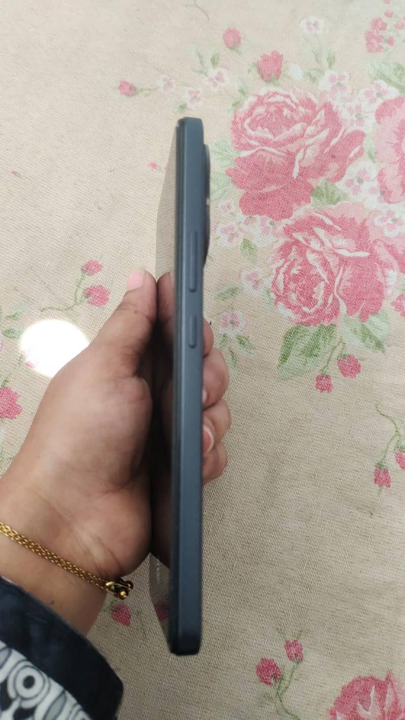 Vivo V60 3