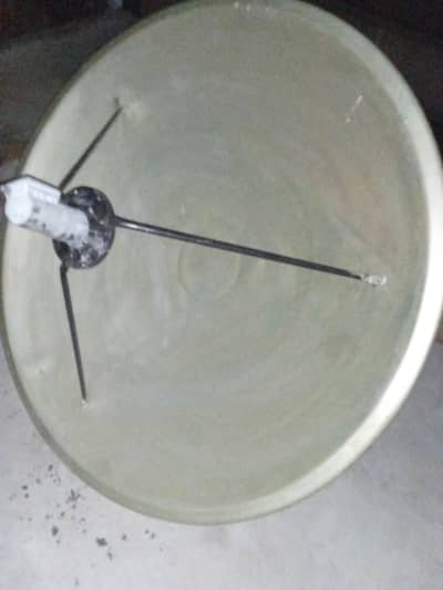 4 feet new dish with lnb and receiver