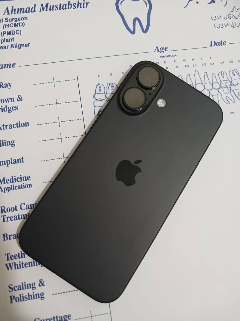 Apple iPhone 16 0