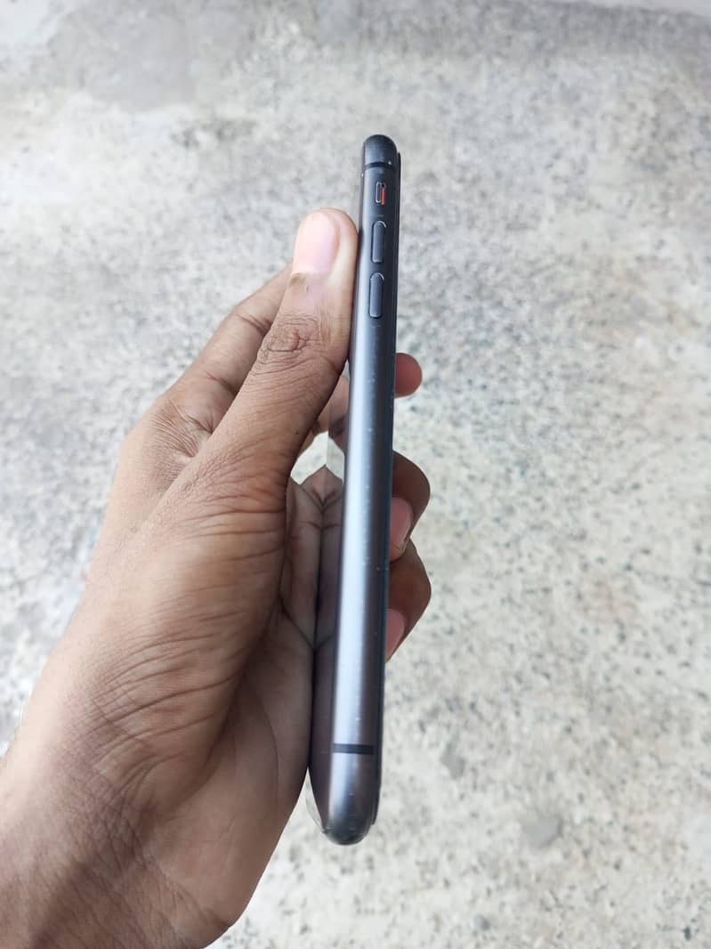 Apple iPhone 11 1