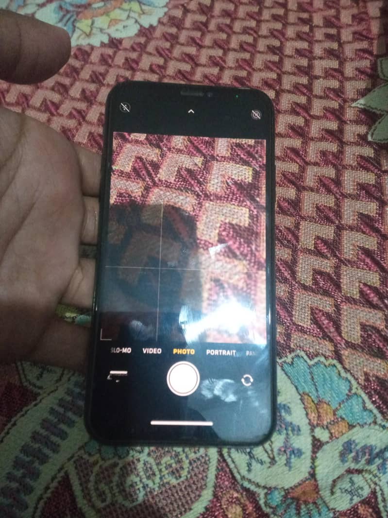 Apple iPhone XS 1