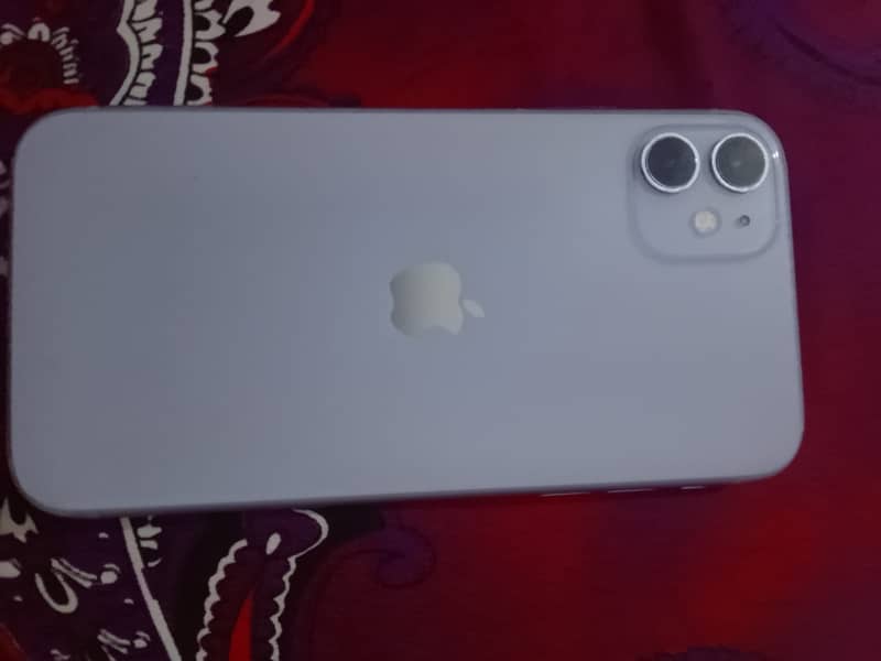 Apple iPhone 11 0