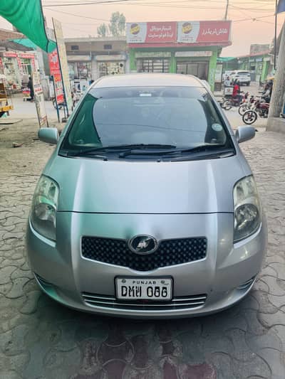 Toyota Vitz 2012
